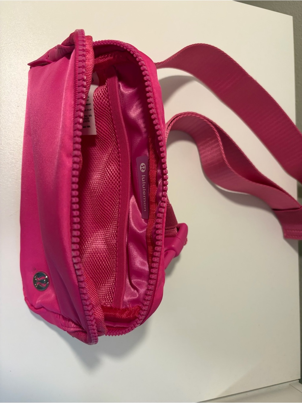 Lululemon Hot Pink Crossbody Bag - Picture 3 of 5